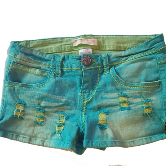 No Boundaries Pants - Distressed Shorts